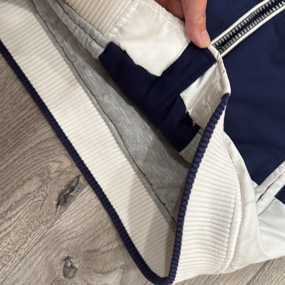 Tommy Hilfiger kid's winter jacket size S(6-7) - Picture 7 of 9